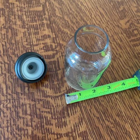 Pottery barn glass spice jar - Picture 4 of 5